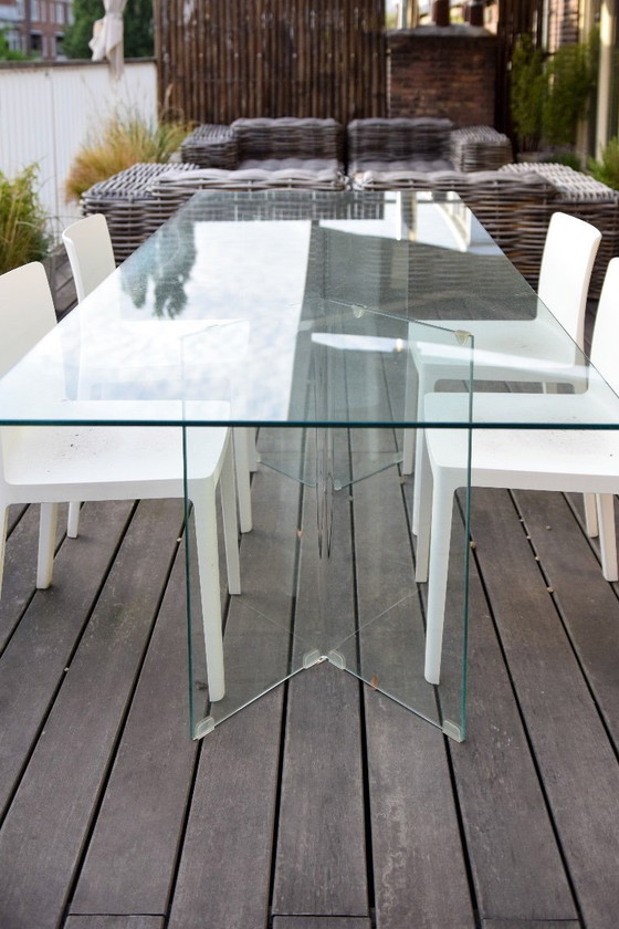 Image 1 of Mesa de cristal de 200x90cm y 6 sillas blancas HAY element.