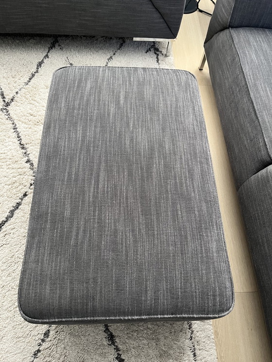 Image 1 of Twee banken 2,5 zits en hocker