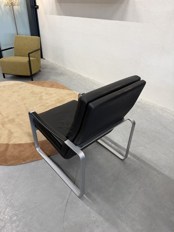 Image 1 of Poltrona Rolf Benz 568 in pelle nera