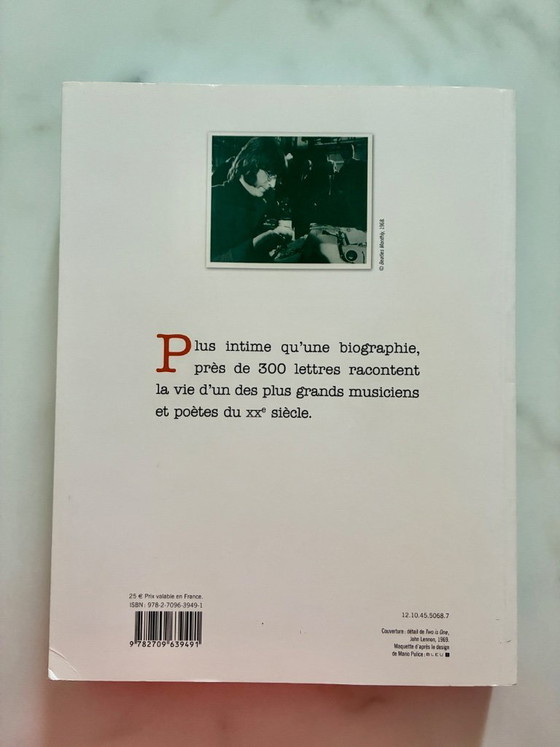 Image 1 of Livre "Les lettres de John Lennon"