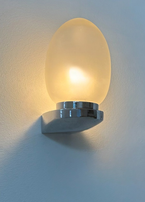 Image 1 of Coppia di applique vintage, metallo cromato e vetro satinato, Francia, 1970