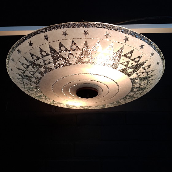 Image 1 of Vintage schaal plafondlamp jaren 50 glas/teakhout