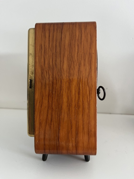 Tischuhr im Mid-Century-Modern-Stil – Haid mit Hermle-Uhrwerk – 1950er/60er Jahre – Uhren, Wood, Glass (photo 4 of 7)