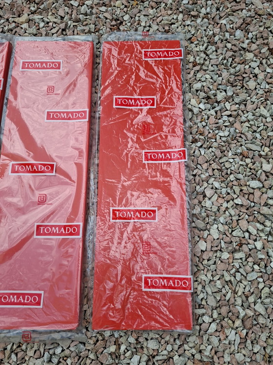 Versiegelte Bücherregale, Tomado Holland, Originalverpackung – Wandregal, Metal (photo 5 of 8)