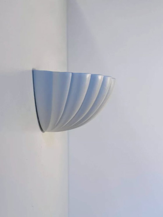 Image 1 of Paire d'appliques vintage coquillage, blanc mat, France 1970