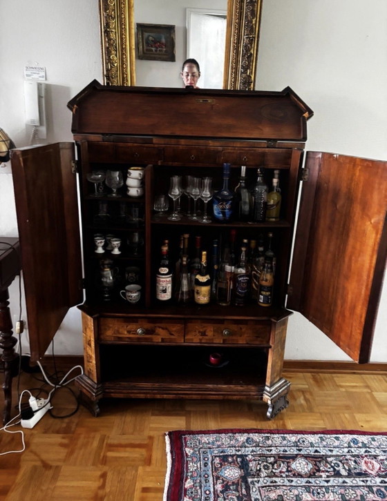 Image 1 of Mobile bar antico in stile Biedermeier con intarsi: un pezzo unico!