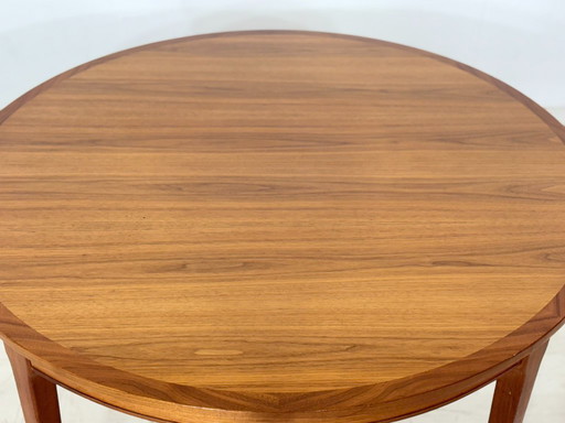 Bellissimo tavolo da pranzo rotondo / Tavolo da cucina in teak / Tavolo in legno / Tavolo da pranzo vintage