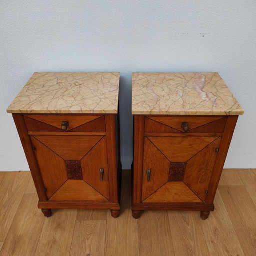 Set Vintage Art Deco nachtkastjes, bijzetkastjes marmer blad