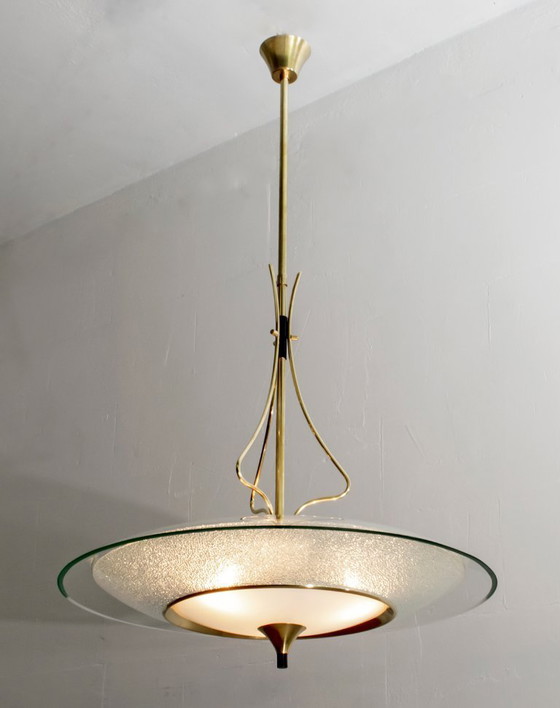 Image 1 of Lampadario in vetro e ottone della metà del secolo scorso, in stile Fontana Arte del 1940.