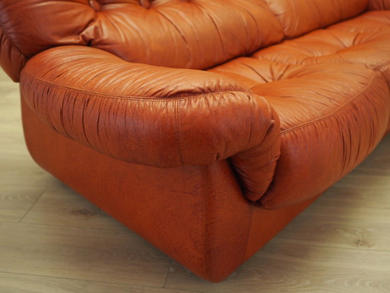 Image 1 of Red leather sofa, Italian design, 1970s, manufacturer: PelleRossi