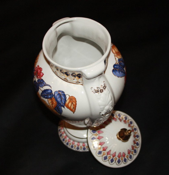 Image 1 of Vaso con coperchio in porcellana di Frazarte, Portogallo - Serie classica, XX secolo.