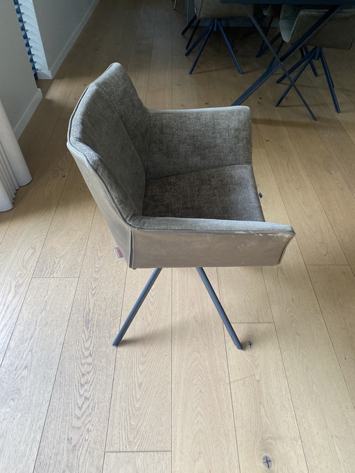 6x dining chairs. Label vd Berg