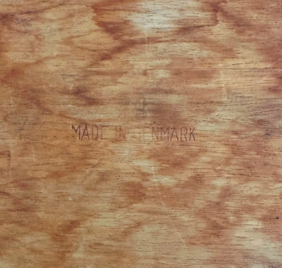 Image 1 of Table d'appoint en teck Severin Hansen pour Haslev – Mid Century Modern

