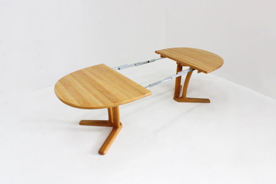 Image 1 of Vintage Danish oval extendable dining table Dyrlund