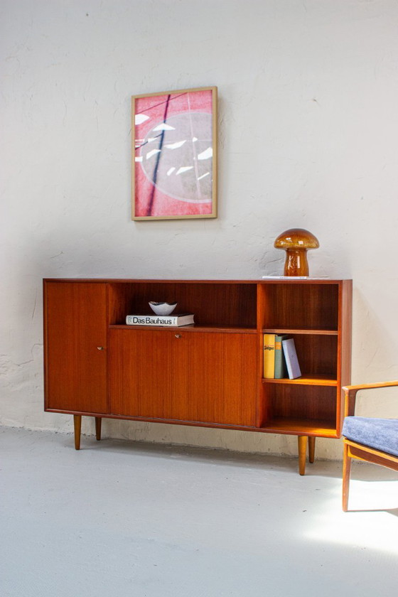 Image 1 of Vintage teakhouten dressoir/commode, Deens, midden 20e eeuw, jaren 60.