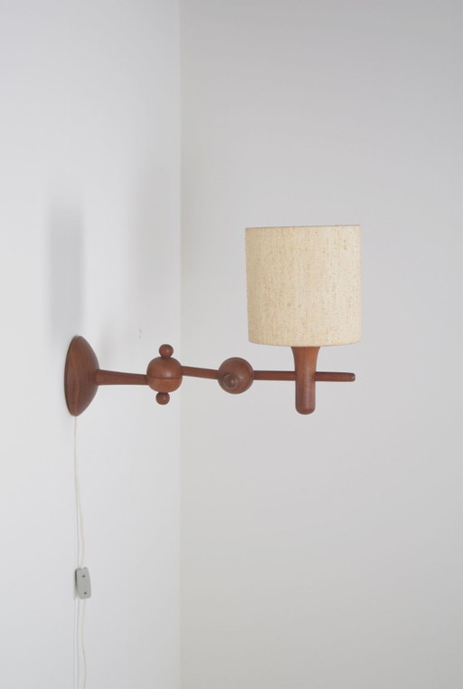 Dänische Wandleuchte aus Teakholz mit Scharnieren, 1960er Jahre