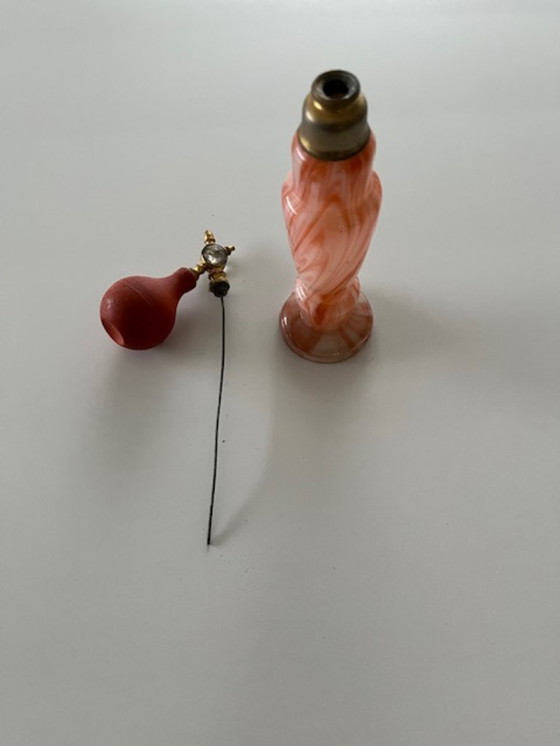 Image 1 of 2 oude parfumflesjes