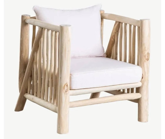 Teak wood armchair (photo 3 of 3)