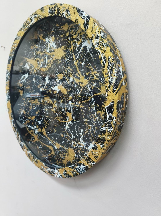 Image 1 of Lux-SutuDesigns Uhr