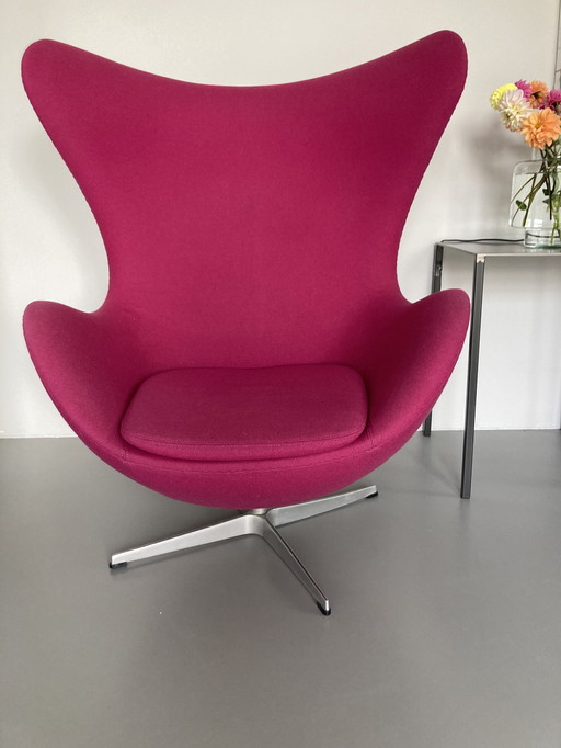 Fritz Hansen Vintage Egg Chair Arne Jacobsen