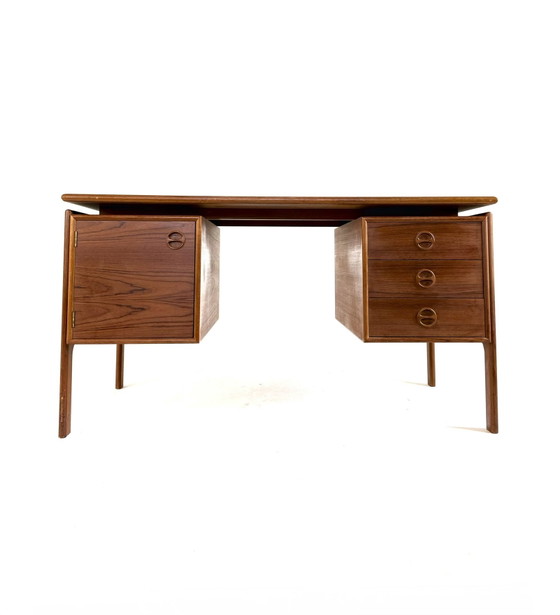 Image 1 of Vintage teakhouten vrijstaand bureau, Arne Vodder ‘60