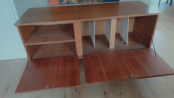 Image 1 of Mobile TV vintage in teak, credenza, credenza bassa, anni '60