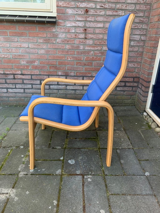 2x fauteuil suédois modèle Meleno haut.