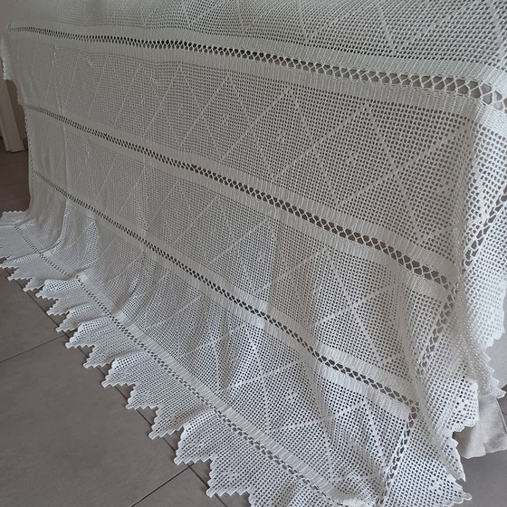 Image 1 of Copriletto vintage. Fatto a mano all&#39;uncinetto. Cotone. 210 cm x 190 cm.