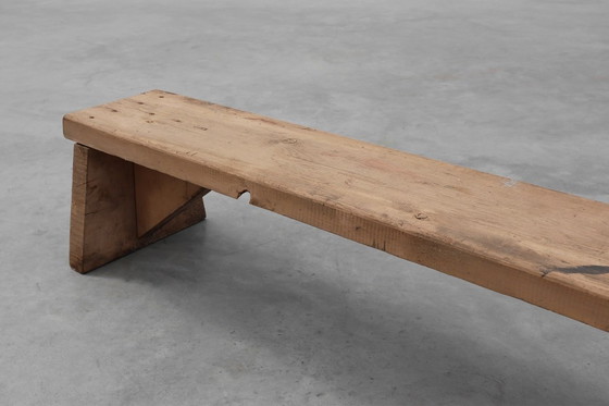 Image 1 of Panca bassa rustica francese in legno massello in stile wabi wabi, ca. 1880