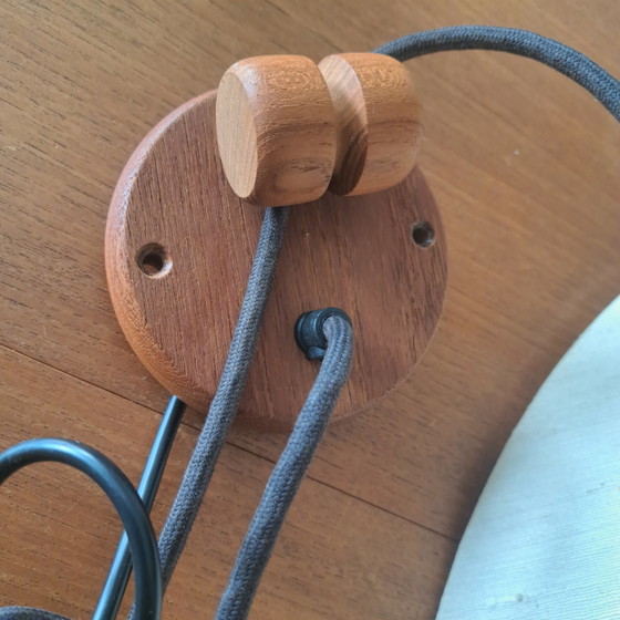 Lampada a sospensione vintage DOMUS 2435 Rise & Fall – Legno e tessuto – Design tedesco di metà secolo (photo 7 of 10)
