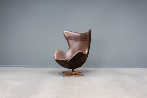 Fauteuil œuf édition anniversaire