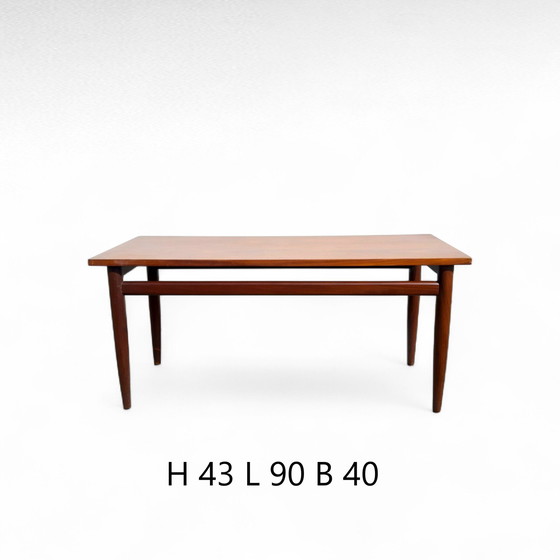Image 1 of Mid Century Couchtisch Platte aus Teakholzfurnier, Gestell aus massivem Teakholz