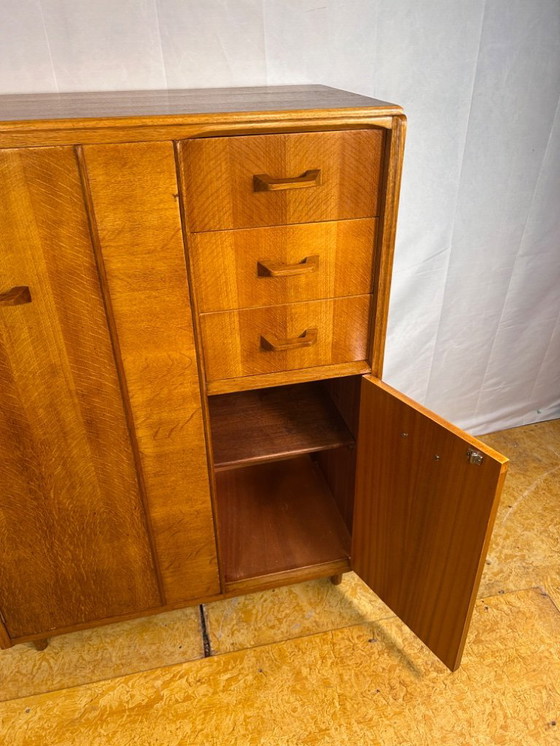 Image 1 of Vintage mid-century retro-kast / kledingkast van eikenhout van E. Gomme (later G-ontwerp) – Brits design uit de jaren 50