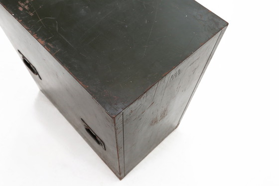 Image 1 of Classeur ou commode militaire en métal vert forêt, 1956