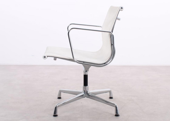 Image 1 of Vitra Eames Aluminum Chair EA108