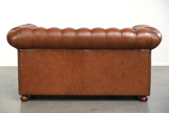 Sehr schönes geräumiges Rindsleder 2 Sitzer Sofas in einer schönen braunen Farbe und einem tollen englischen (photo 3 of 12)