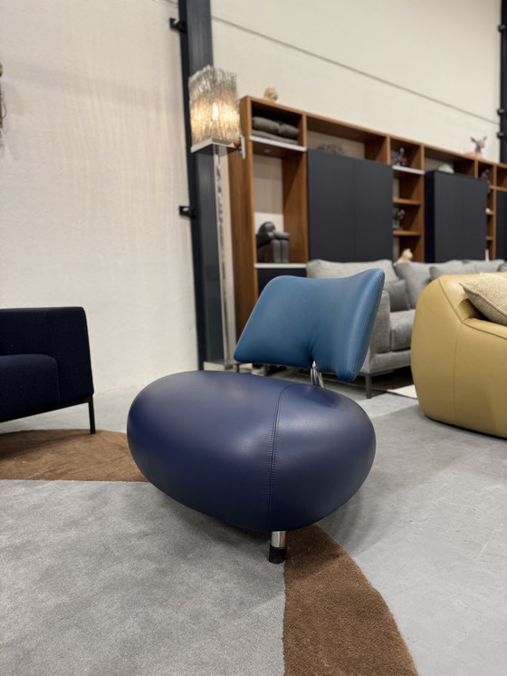 Image 1 of Fauteuil Leolux Pallone en cuir bleu