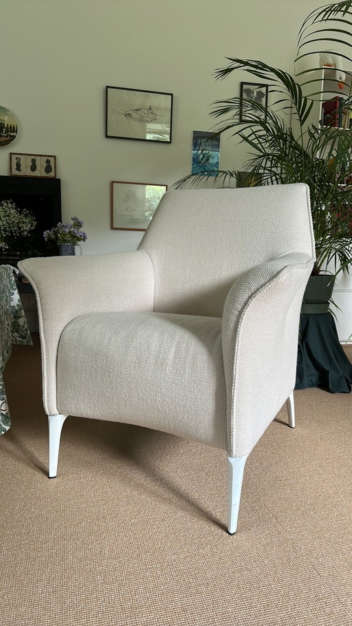 Leolux Mayuro design fauteuil off white