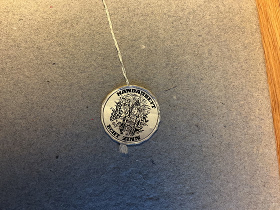 Image 1 of Tinnen reliëf in mooie eiken kader