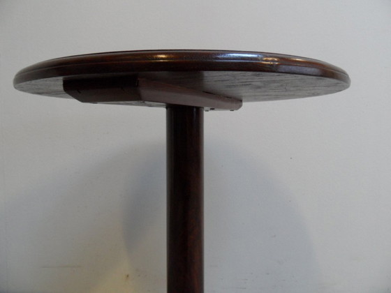 Image 1 of Table d'appoint ronde vintage en acajou