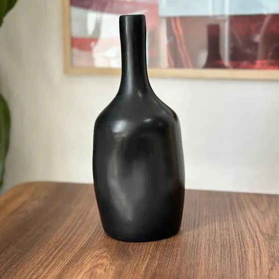 Handgefertigte schwarze Flaschenvase – Vasen, Porzellan, Industrieel (photo 3 of 3)
