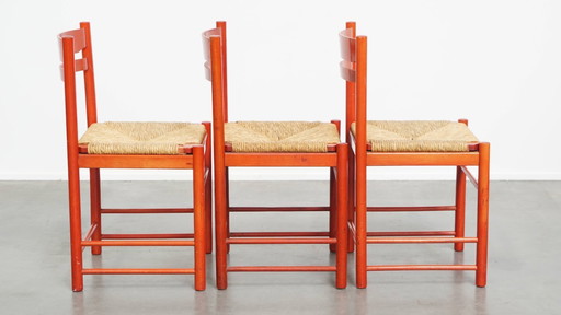 3 x Rode vintage houten stoel uit de jaren ’70 met een gevlochten rieten zitting