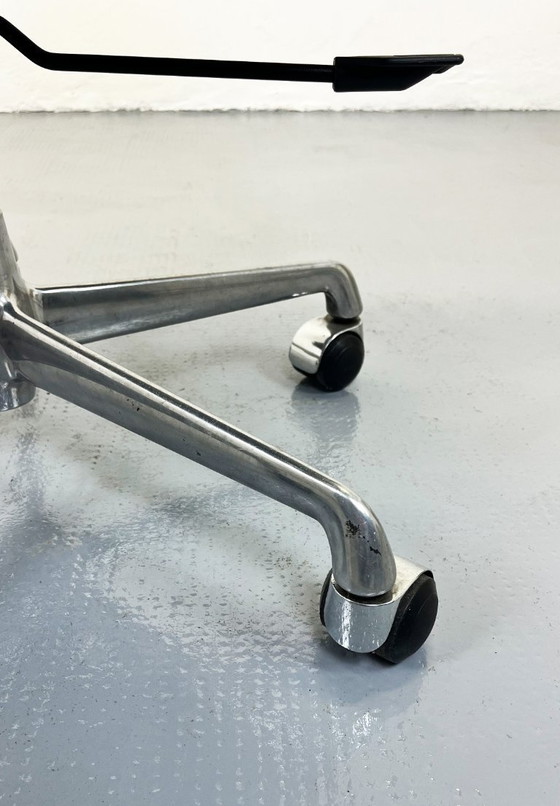 Image 1 of Ea117 Bureaustoelen Icf Charles & Ray Eames Seats