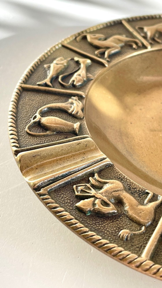 Image 1 of Posacenere vintage in bronzo con segno zodiacale