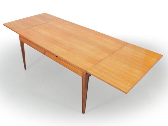 Extendable dining table in light mahogany for 6/8 people. – Wood (photo 3 of 10)