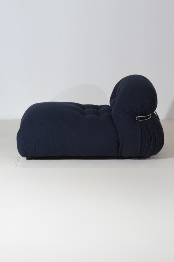 Image 1 of Vintage Soriana 2-Sitzer-Sofa von Afra & Tobia Scarpa in nachtblauem Bouclé
