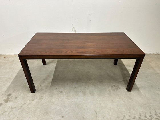 Image 1 of Table design en chêne massif - un héritage bien entretenu