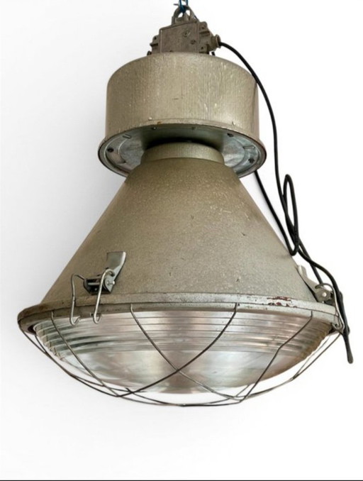 Suspension Industrielle Vintage Robuste 1978 De Pologne