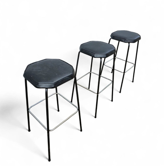 Set of 3 model AP 2R bar stools by Hein Salomonson for AP Originals / 1960s – Barstools (photo 7 of 15)