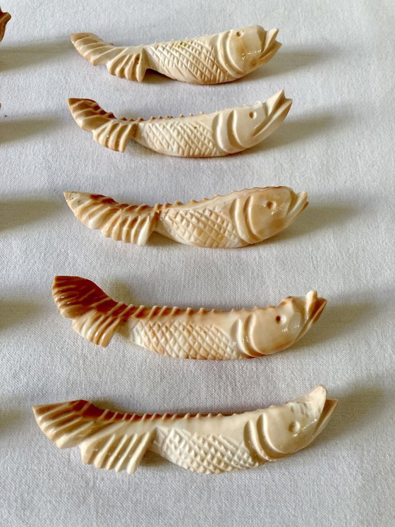 Image 1 of 10 fischförmige Messerauflagen